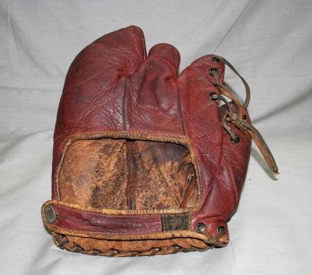 Victor Wright, & Ditson Red Back